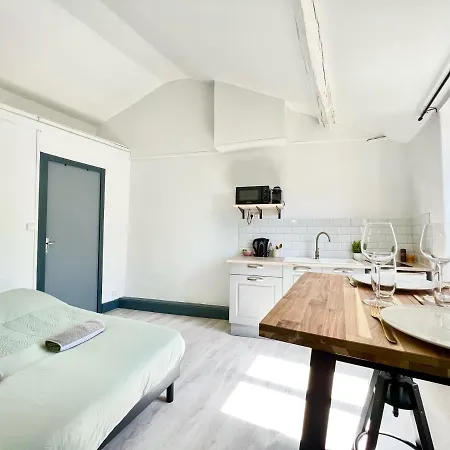 Appartement Le Mirabelle, Studio En Plein Centre Historique Poitiers