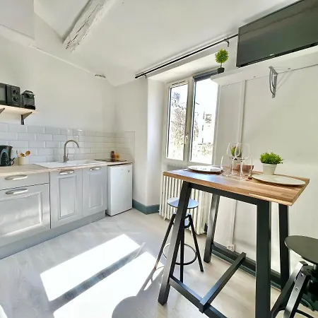 Le Mirabelle, Studio En Plein Centre Historique Appartement